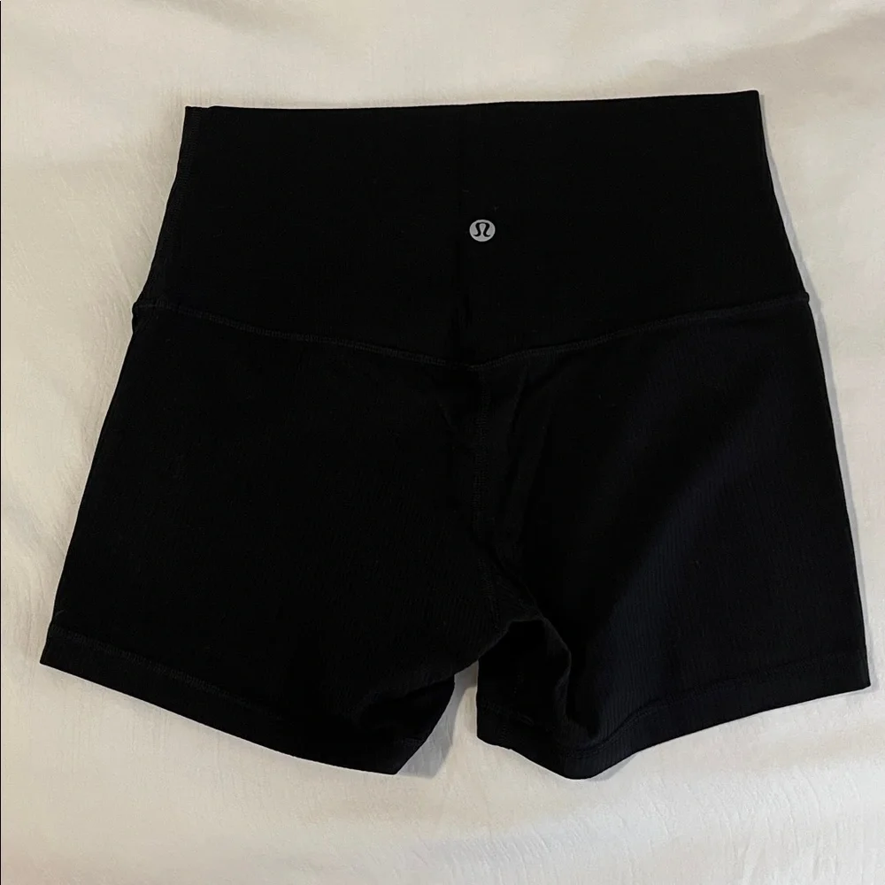 Lululemon Align High Rise 4” Short (Ribbed) - Picture 3 of 6